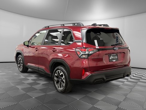 Used 2025 Subaru Forester Premium image 3