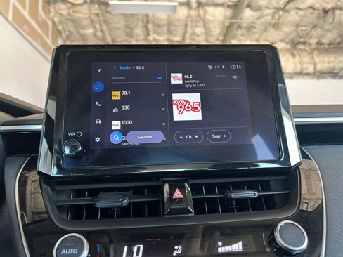 Used 2025 Toyota Corolla LE image 21