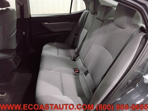 Used 2025 Toyota Camry XSE image 13