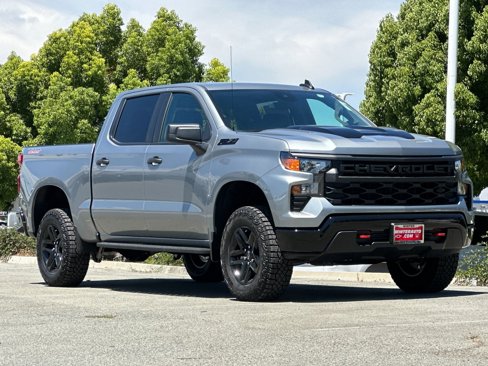 New 2025 Chevrolet Silverado 1500 Custom Trail Boss w/ LPO, Dark Essentials Package image 2