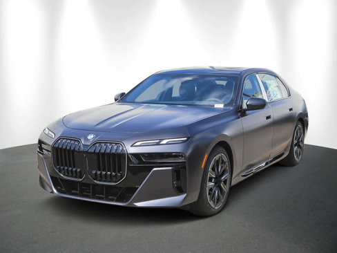 New 2026 BMW 760i xDrive w/ Premium Package image 3