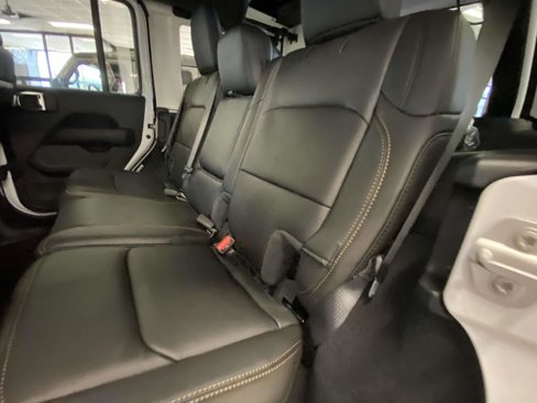 New 2025 Jeep Wrangler Unlimited Rubicon 392 image 19