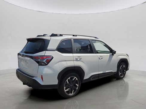 Certified 2025 Subaru Forester Limited image 3