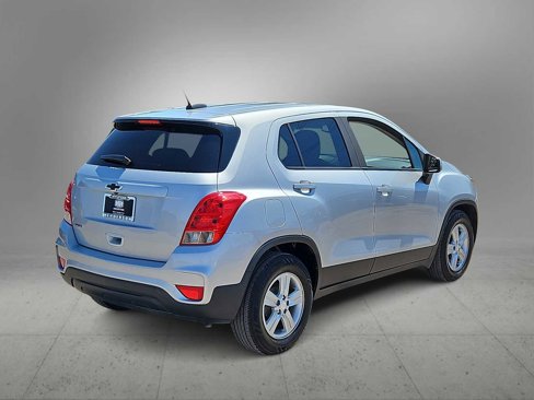 Used 2020 Chevrolet Trax LS w/ Tint and Cruise Package image 8