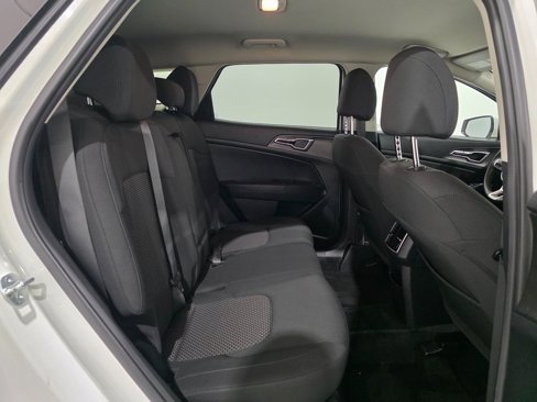 Used 2023 Kia Sportage LX image 25