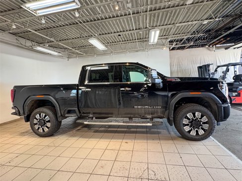 New 2025 GMC Sierra 3500 Denali w/ Denali Reserve Package image 4