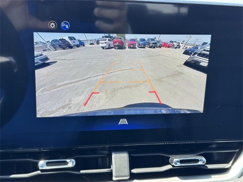 Used 2026 Chevrolet Equinox LT w/ Convenience Package II image 13