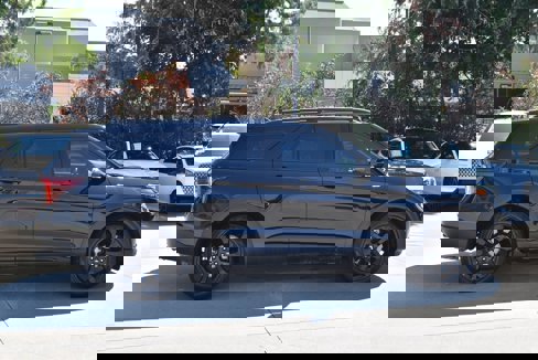 Used 2023 Ford Explorer ST-Line w/ Class IV Trailer Tow Package image 6