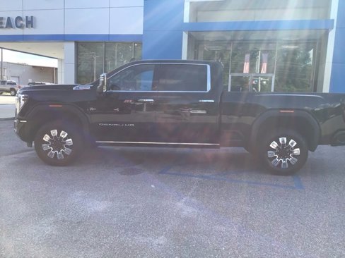 New 2025 GMC Sierra 2500 Denali w/ Denali Reserve Package image 3