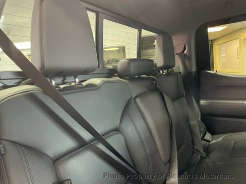 Used 2020 Chevrolet Silverado 1500 LT Trail Boss w/ Midnight Edition image 21