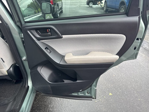Used 2018 Subaru Forester 2.5i Premium w/ All-Weather Package image 22