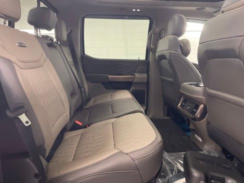 New 2026 Ford F350 Platinum w/ Platinum Plus Package image 29