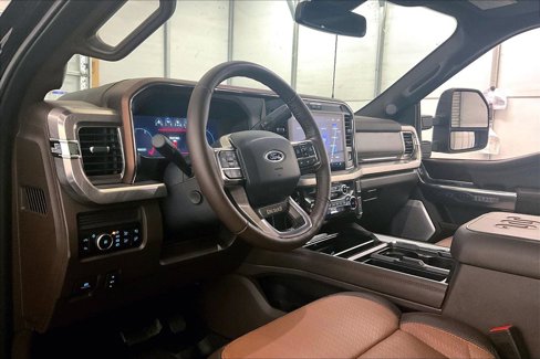 Used 2025 Ford F350 King Ranch image 12
