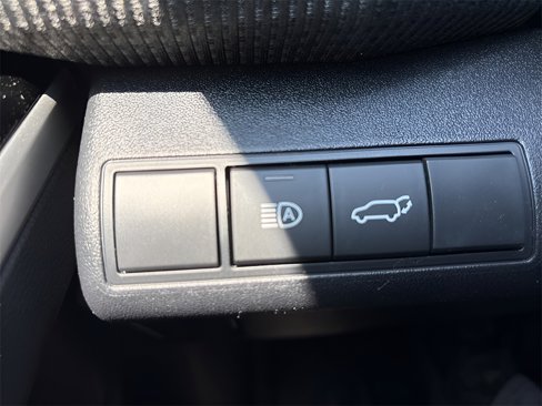 New 2025 Subaru Solterra Limited image 20