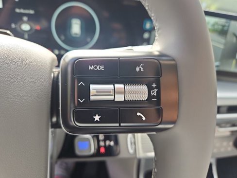New 2026 Hyundai Ioniq 9 SE image 13