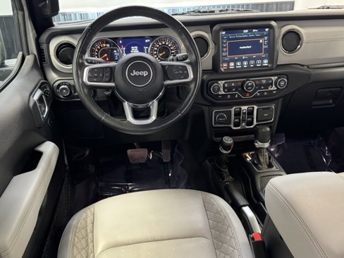 Used 2022 Jeep Wrangler Unlimited Sahara image 7