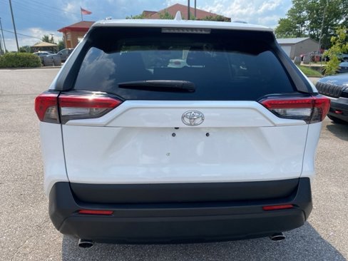 Used 2019 Toyota RAV4 XLE image 5
