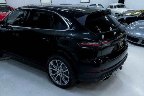 Used 2019 Porsche Cayenne E-Hybrid image 48