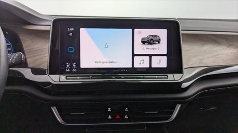 Used 2025 Volkswagen Atlas SE image 27