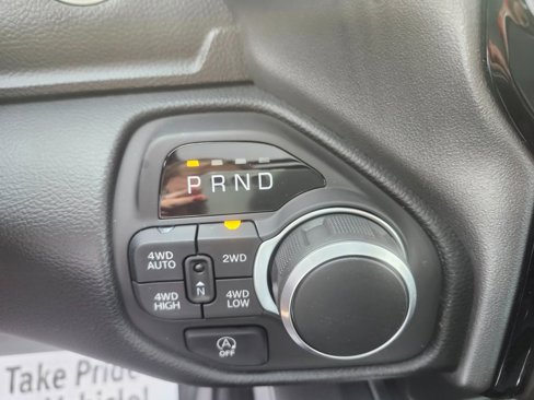 New 2025 RAM 1500 4x4 Crew Cab image 16