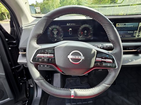 Used 2024 Nissan Ariya AWD image 19