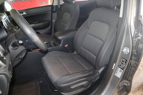 Used 2019 Kia Sportage LX w/ Paint Protection Package image 3