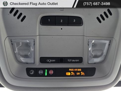 Used 2020 Chevrolet Traverse LT image 23