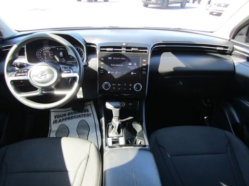 Used 2024 Hyundai Tucson SE image 17