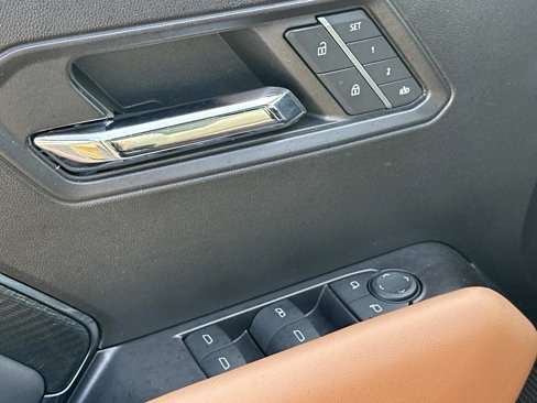 Certified 2024 GMC Canyon AT4 w/ AT4 Premium Package image 18