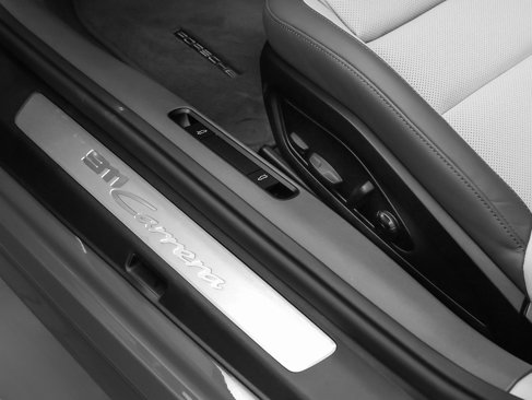 Certified 2025 Porsche 911 Carrera image 35