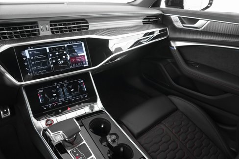 New 2025 Audi RS 6 performance image 32