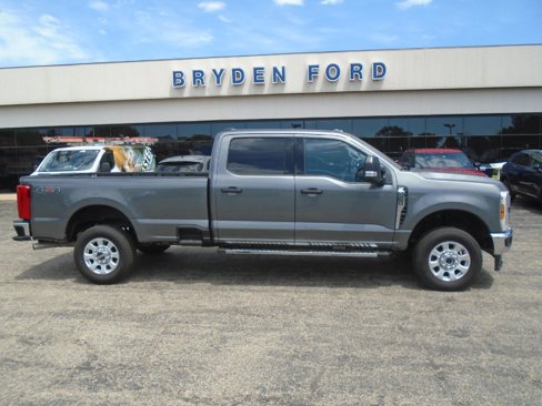 Used 2024 Ford F250 XLT image 4