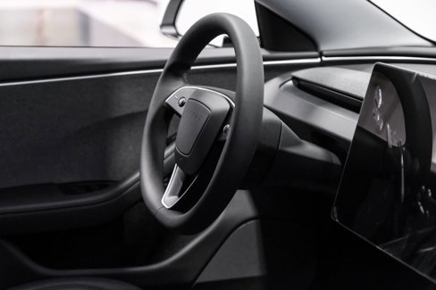 Used 2025 Tesla Model 3 Long Range image 17