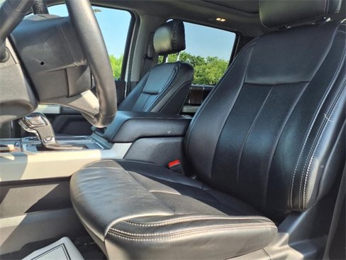 Used 2019 Ford F150 Lariat image 13
