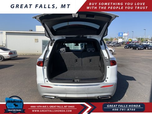 Used 2024 Buick Enclave Premium image 10