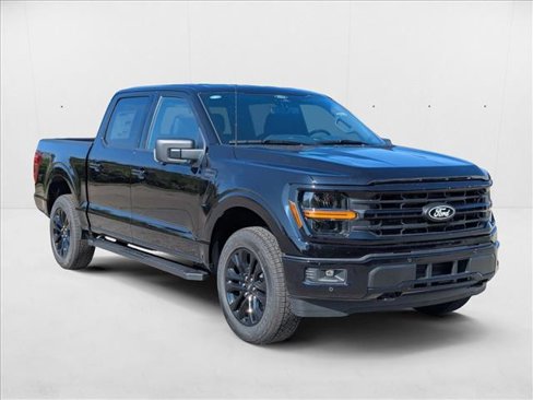 New 2025 Ford F150 XLT w/ Equipment Group 302A MID image 6