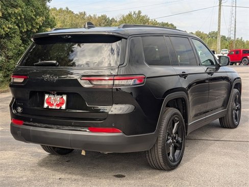 New 2025 Jeep Grand Cherokee L Limited w/ Luxury Tech Group II image 7