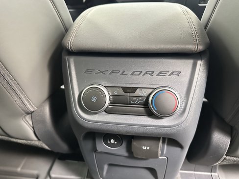 New 2025 Ford Explorer Active w/ Active Comfort Package image 19