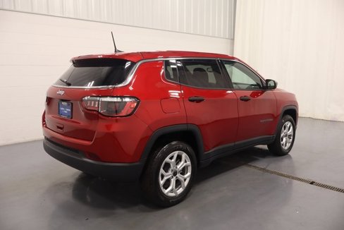 New 2025 Jeep Compass Sport image 8