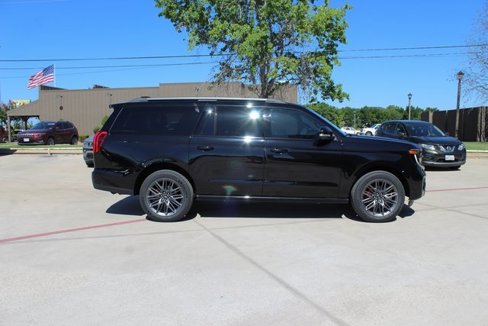 New 2025 Ford Expedition Max Platinum w/ Stealth Performance Package image 3