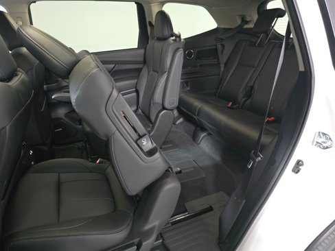 New 2025 Subaru Ascent Limited image 16