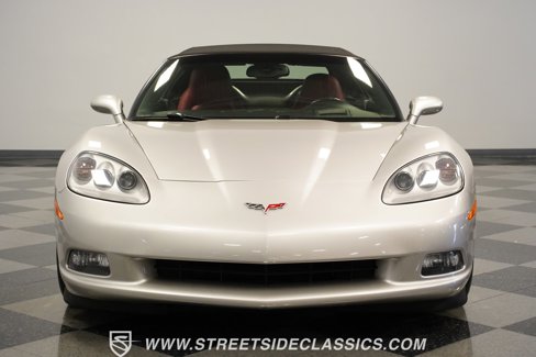 Used 2006 Chevrolet Corvette Convertible w/ Preferred Equipment Group image 17
