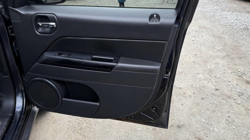 Used 2015 Jeep Patriot Sport w/ Power Value Group image 10