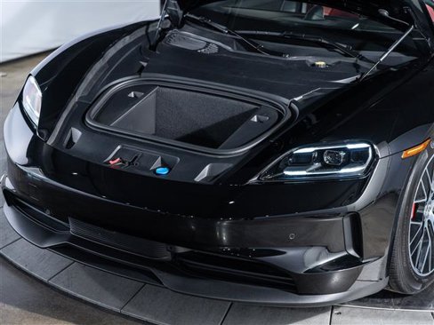 Certified 2025 Porsche Taycan 4S image 29