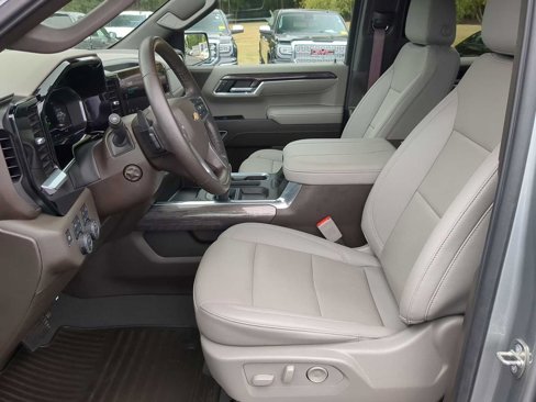 Certified 2024 Chevrolet Silverado 1500 LTZ w/ LTZ Premium Package image 14