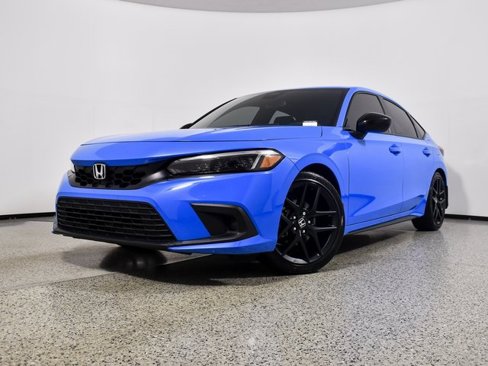 Used 2023 Honda Civic Sport image 2
