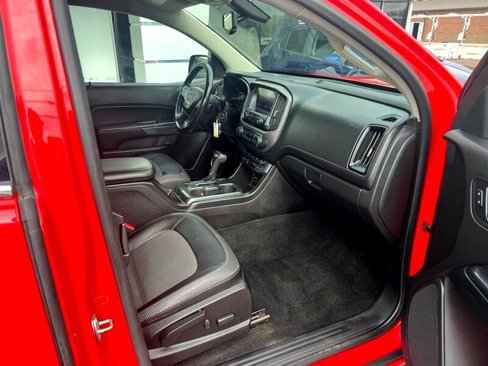 Used 2016 GMC Canyon SLE image 10