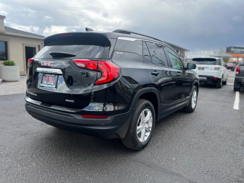 Used 2019 GMC Terrain SLE w/ Driver Convenience Package image 7