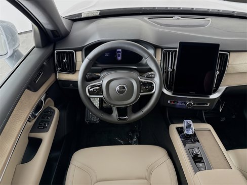 New 2026 Volvo XC90 B6 Plus w/ Protection Package Premier image 24