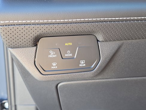 New 2026 Volkswagen Atlas Cross Sport SEL R-Line image 26